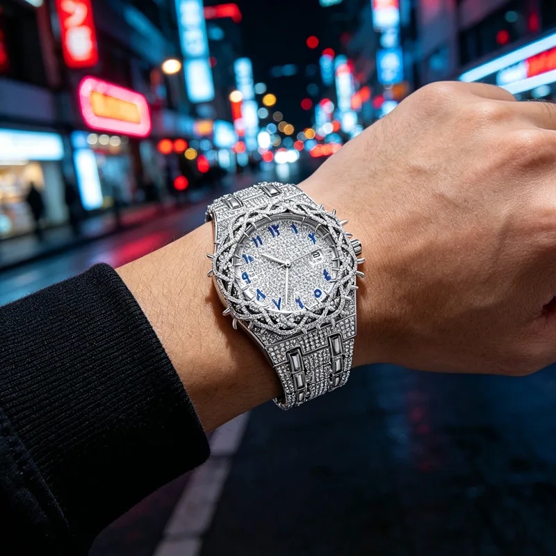 화려한 크리스털과 다이아몬드 장식이 돋보이는 남성용 쿼 - Luxury Watch Iceberg 리뷰 및 가격